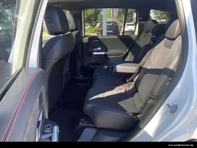 Mercedes-Benz GLB 250