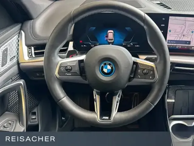 BMW iX1