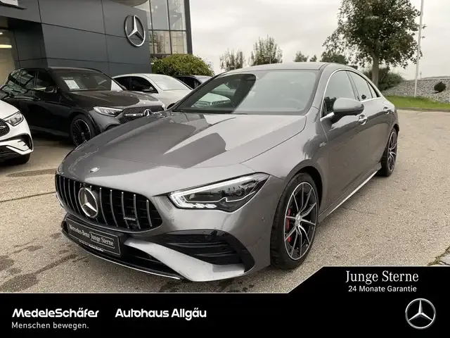 Mercedes-Benz CLA 35 AMG