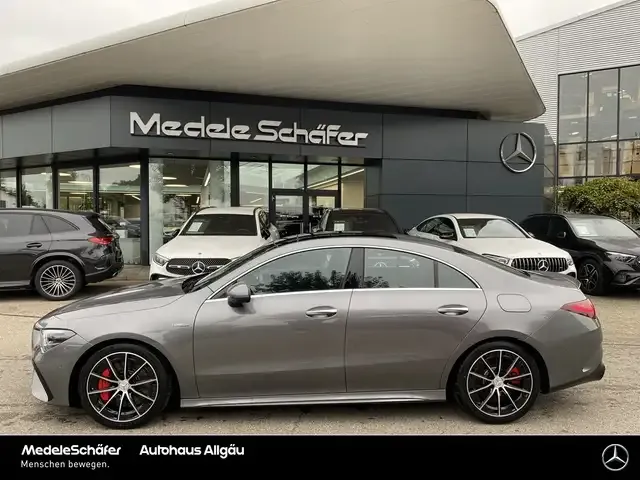 Mercedes-Benz CLA 35 AMG