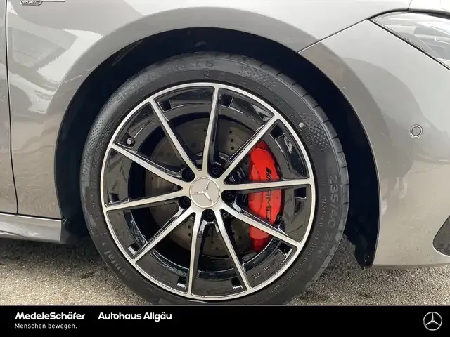 Mercedes-Benz CLA 35 AMG