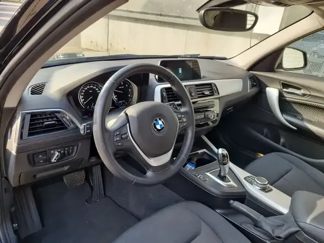 BMW 118