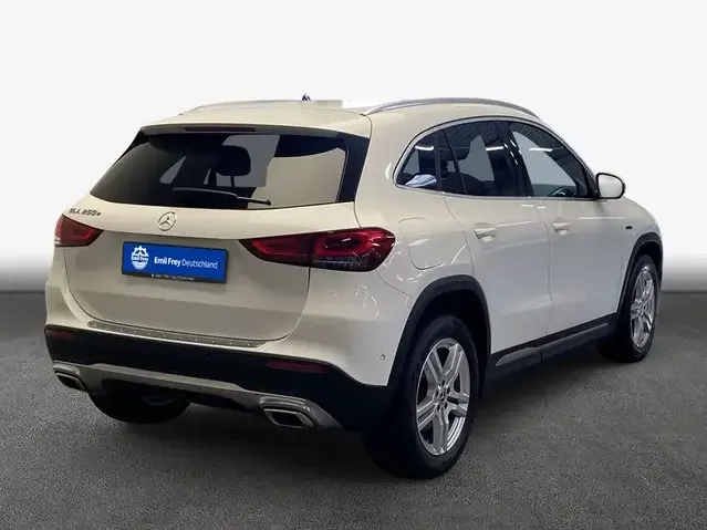 Mercedes-Benz GLA 250