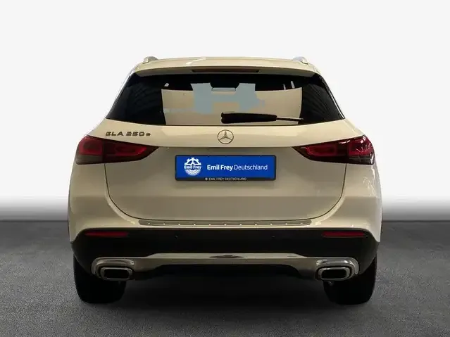 Mercedes-Benz GLA 250