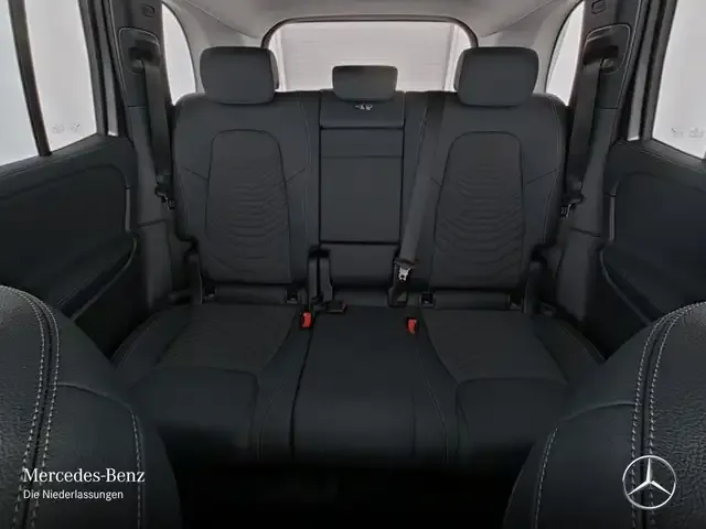 Mercedes-Benz EQB 300