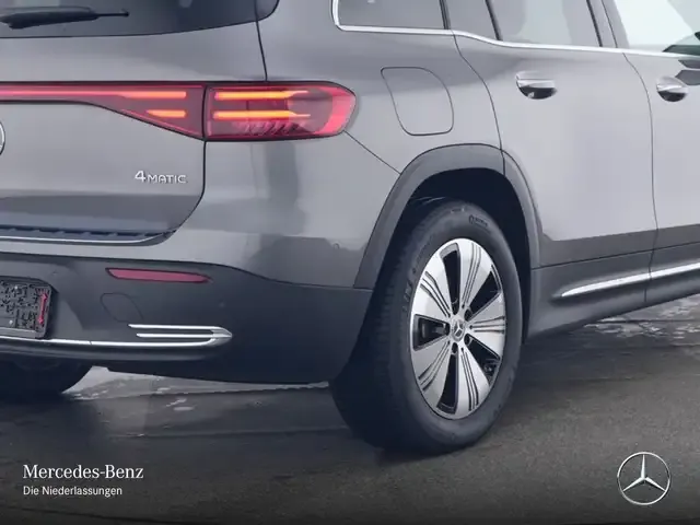 Mercedes-Benz EQB 300