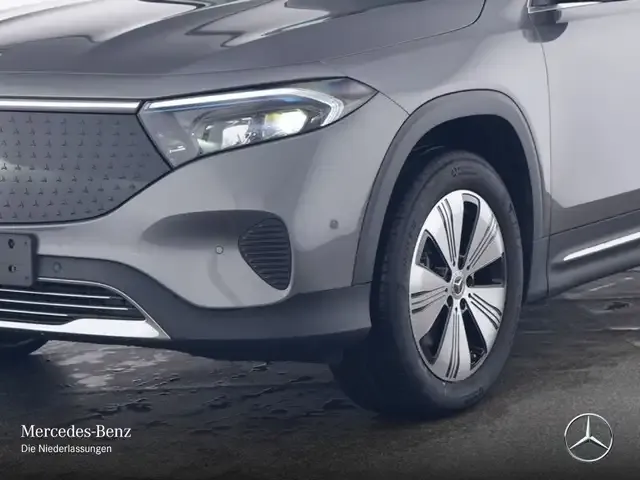 Mercedes-Benz EQB 300