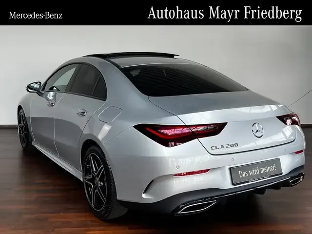 Mercedes-Benz CLA 200