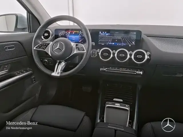 Mercedes-Benz GLA 180