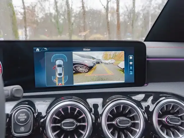 Mercedes-Benz CLA 220