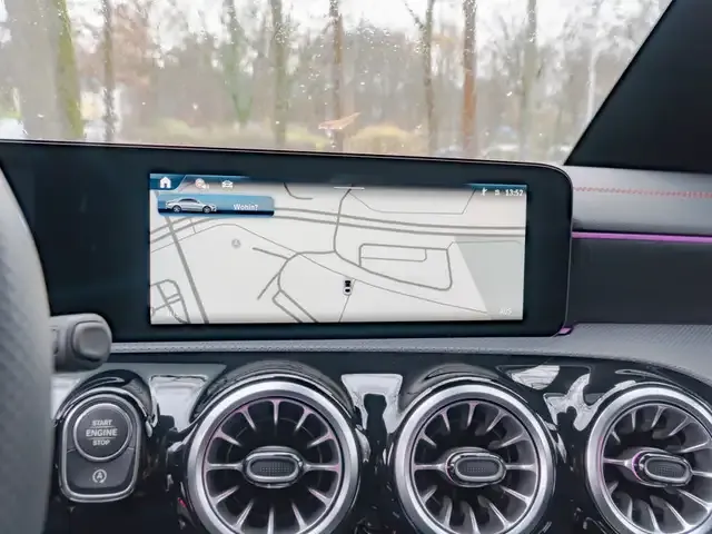 Mercedes-Benz CLA 220