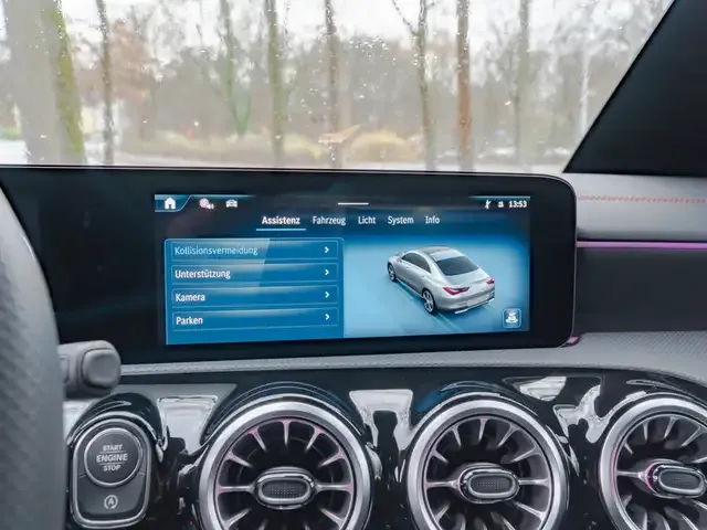 Mercedes-Benz CLA 220