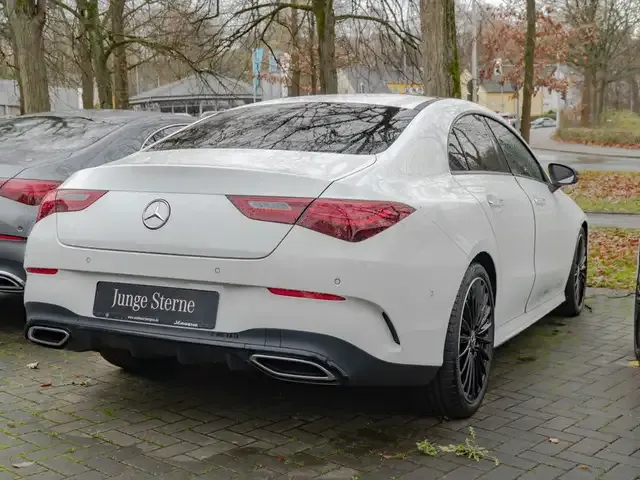 Mercedes-Benz CLA 220