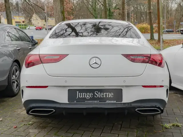 Mercedes-Benz CLA 220