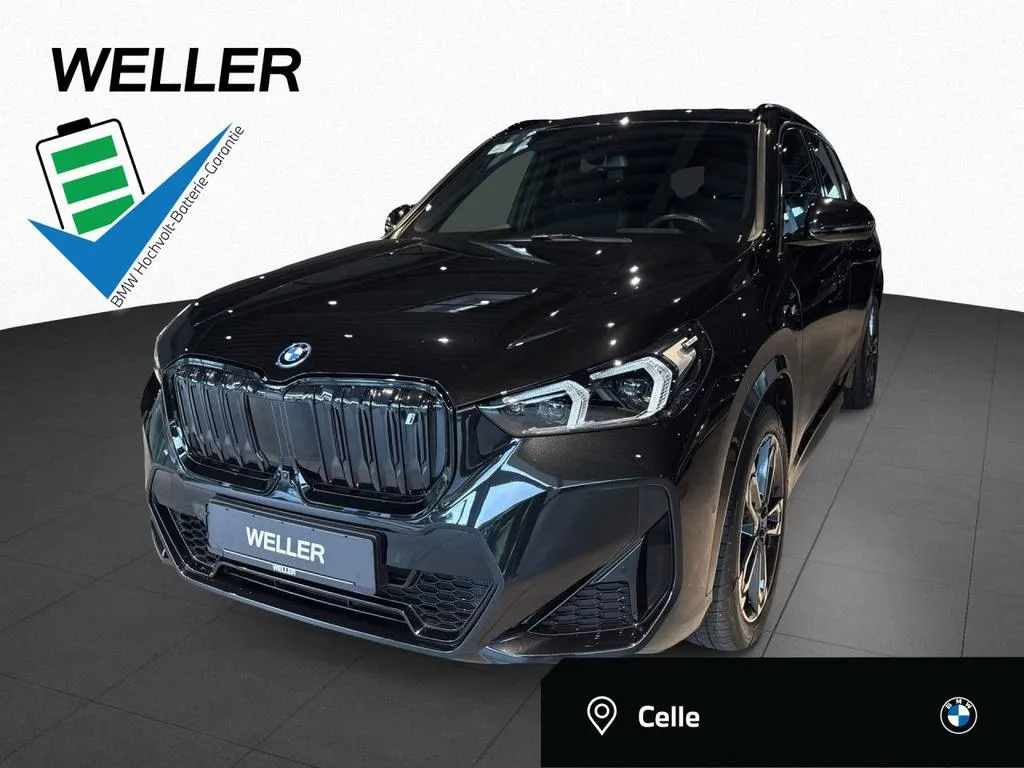 BMW iX1