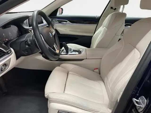BMW 750