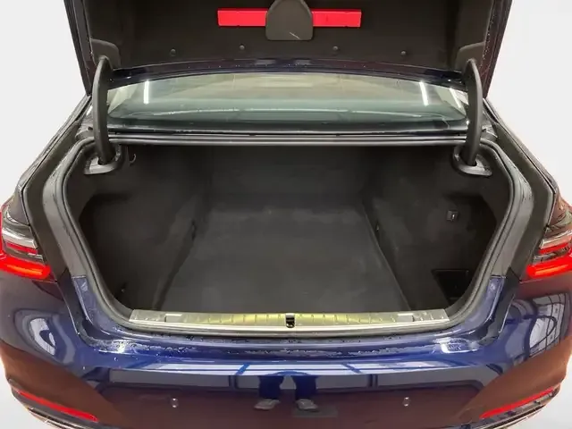 BMW 750