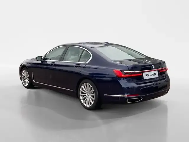 BMW 750