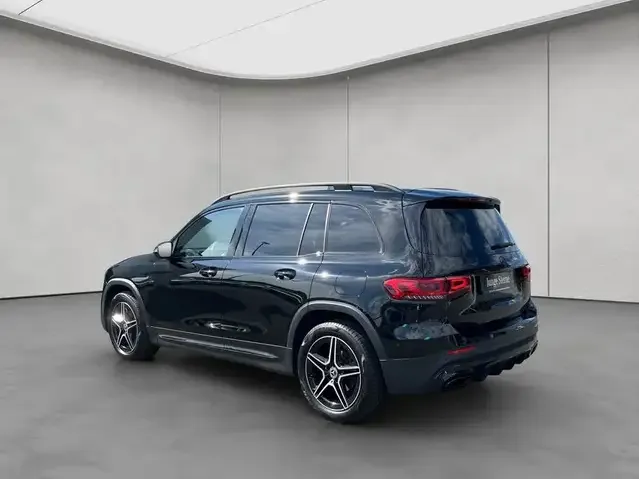 Mercedes-Benz GLB 200