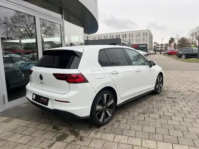 Volkswagen Golf GTE