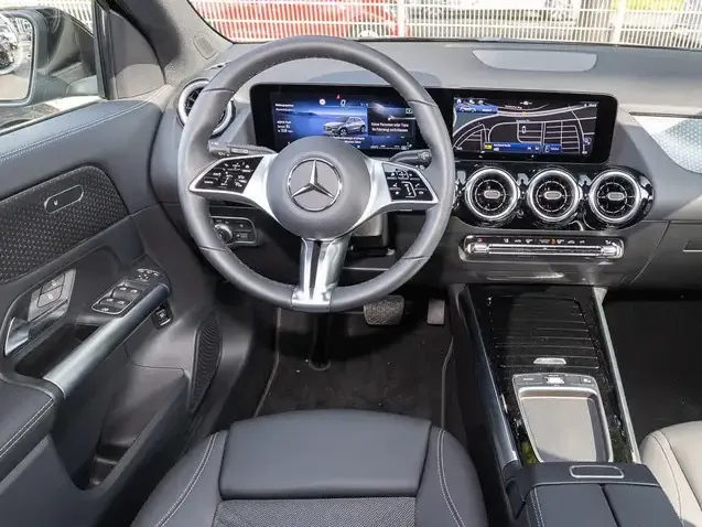 Mercedes-Benz GLA 180