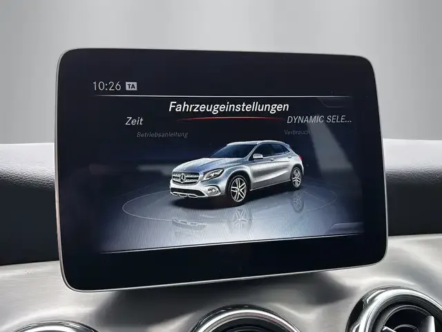 Mercedes-Benz GLA 250