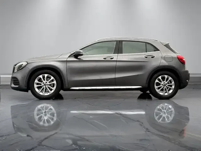 Mercedes-Benz GLA 250