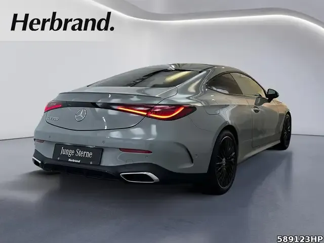 Mercedes-Benz CLE 200