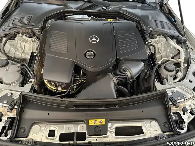 Mercedes-Benz CLE 200