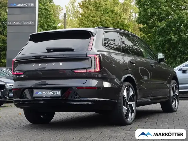 Volvo EX90