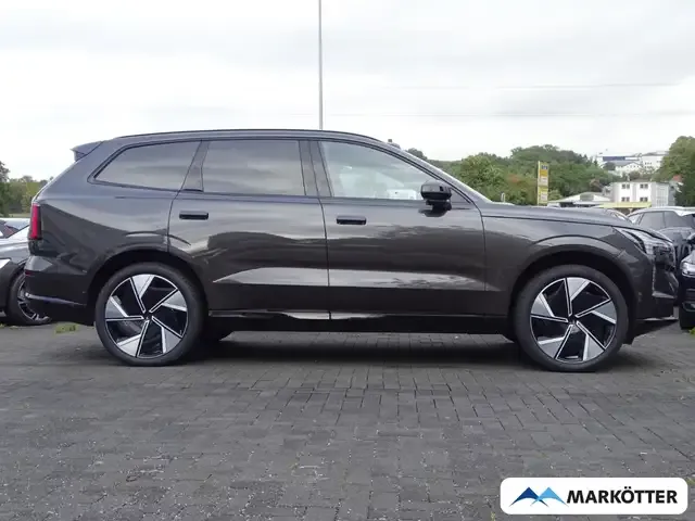Volvo EX90