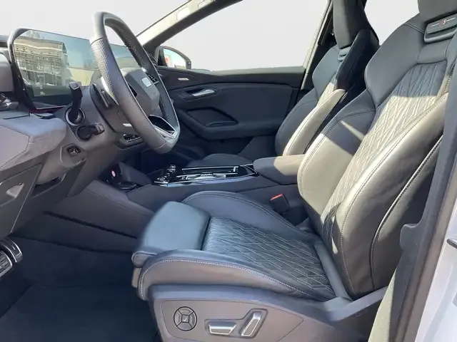 Audi SQ6