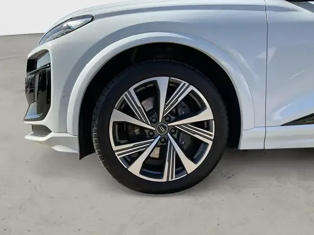 Audi SQ6