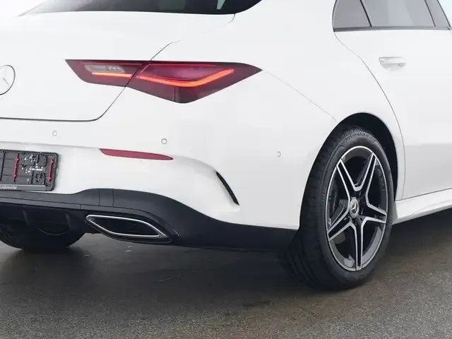 Mercedes-Benz CLA 200