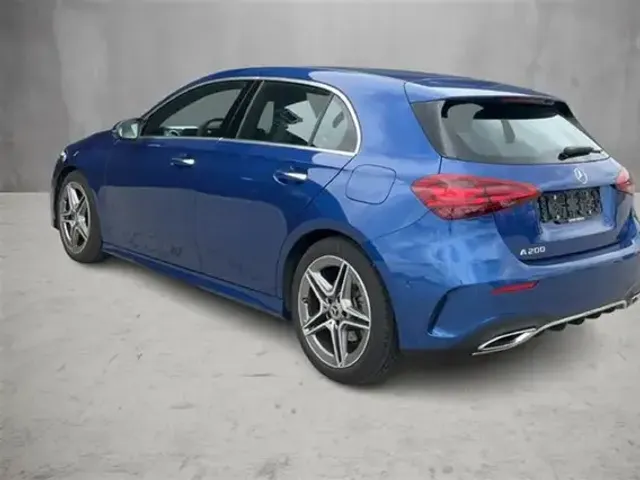 Mercedes-Benz A 200