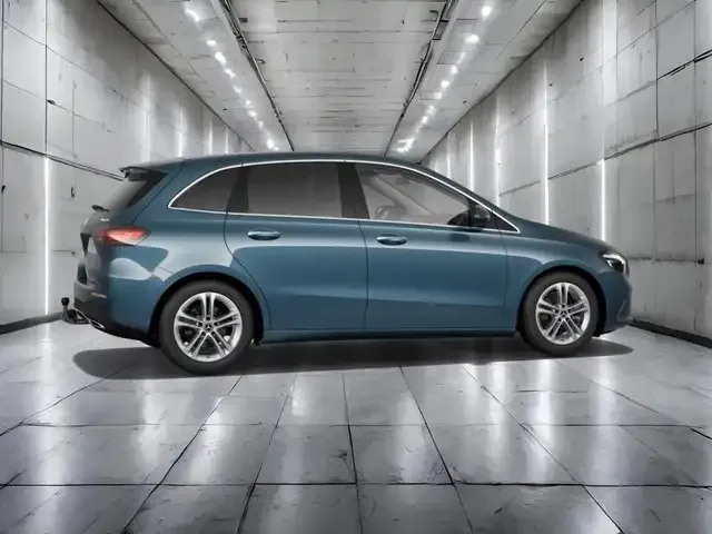Mercedes-Benz B 220