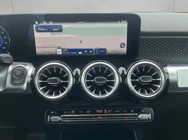 Mercedes-Benz EQB 250