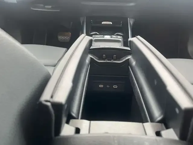 Mercedes-Benz EQB 250