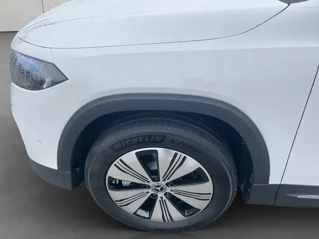 Mercedes-Benz EQB 250