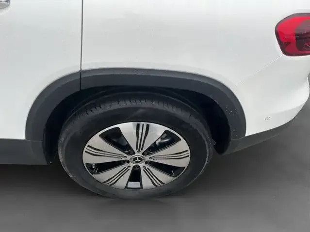 Mercedes-Benz EQB 250