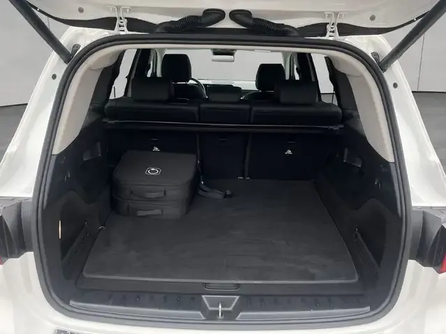 Mercedes-Benz EQB 250