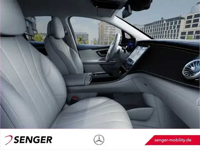 Mercedes-Benz EQE 300