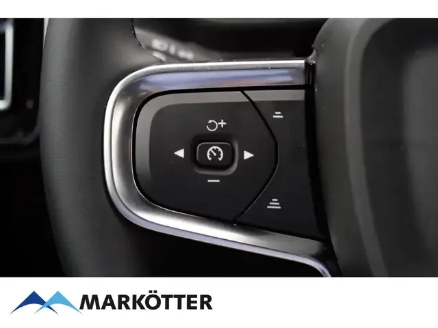 Volvo EX40