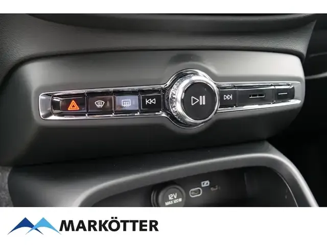Volvo EX40