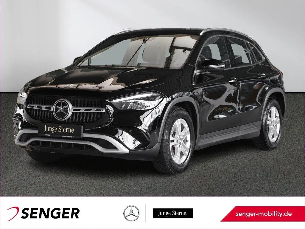 Mercedes-Benz GLA 200