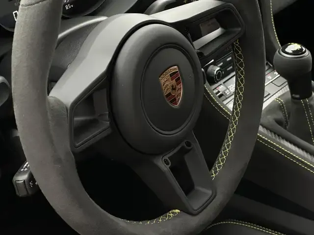 Porsche Cayman