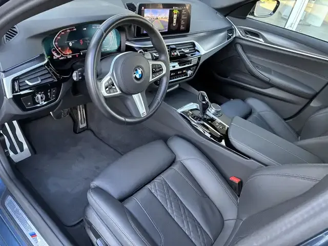 BMW 530