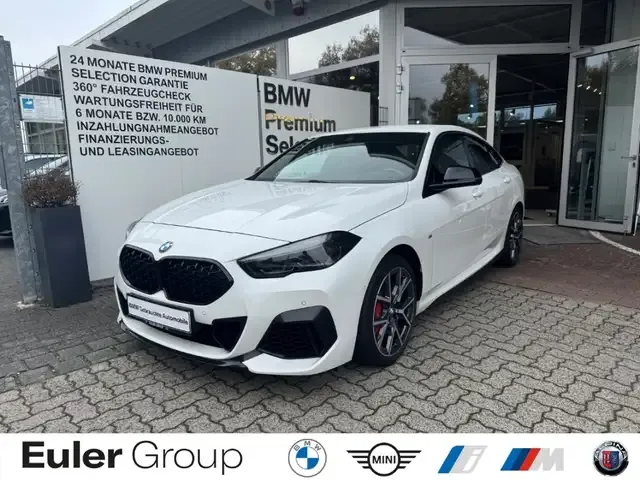 BMW 235