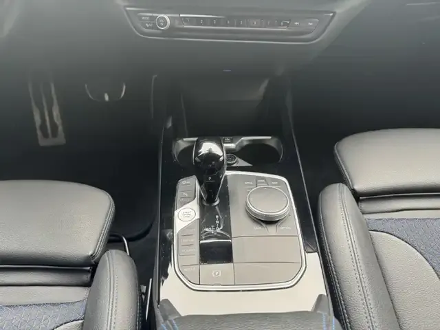 BMW 235