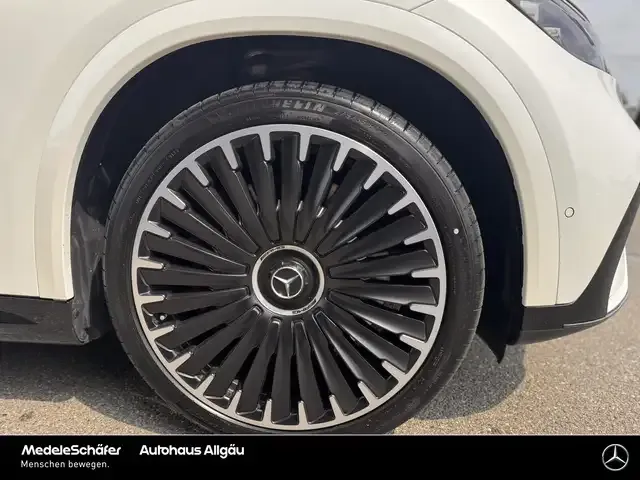 Mercedes-Benz EQE 53